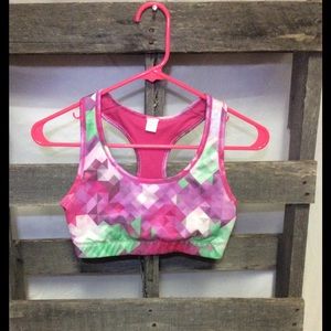 NWOT Reebok sports bra