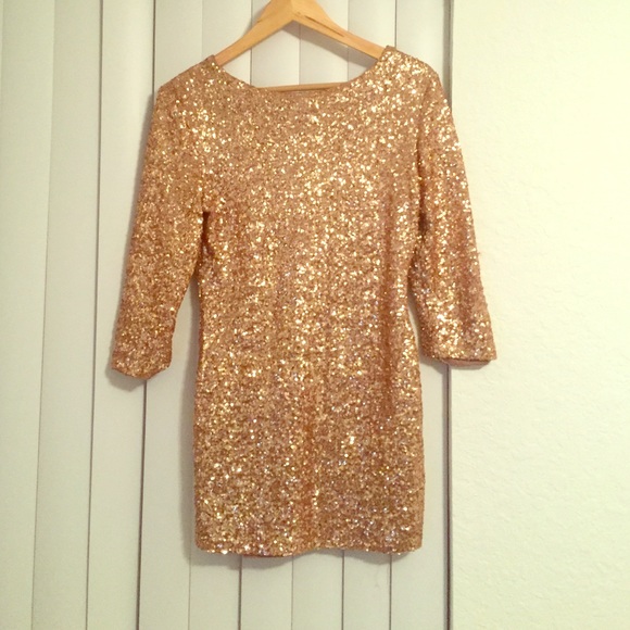 Gold sequence dress. - Picture 1 of 2