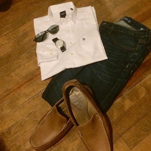 🎉 SOLD 🎉White button down men shirt - Picture 2 of 4