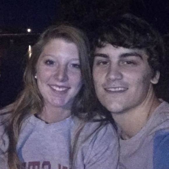 Meet your Posher, Courtney - Picture 1 of 1