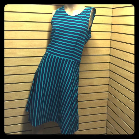 Old Navy Dress - A24