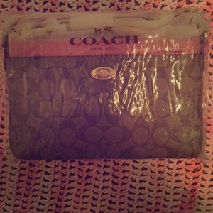 Coach Side Purse Never Opened! 👛