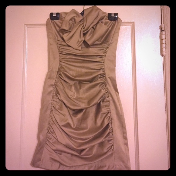 Gold strapless party dress with bow