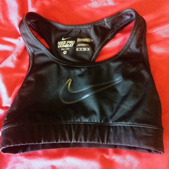 ❌sold❌Nike pro combat compression sports bra