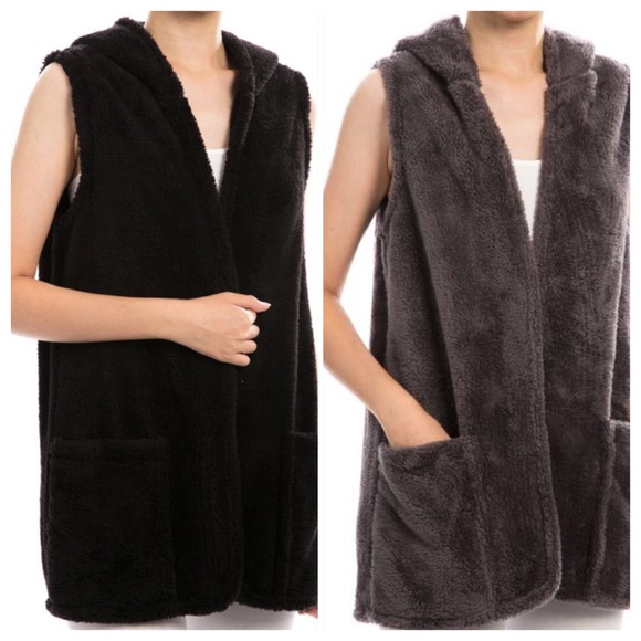 🌺2X HOST PICK🌺SOLID HOODIE VEST IN THREE COLORS! - Picture 2 of 3