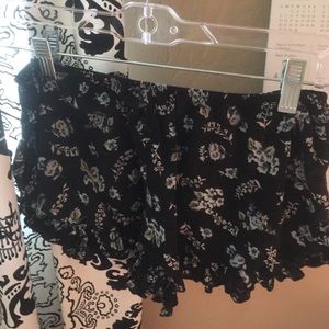 brandy Melville vodi shorts