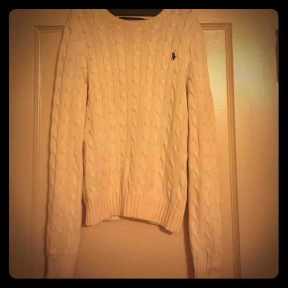 Cream cable knit sweater with brown polo horse