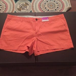 Pop of color short shorts