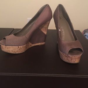 Hunter green and wood wedges