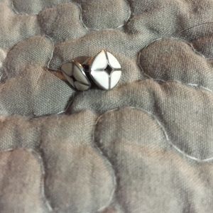 Fossil white earrings