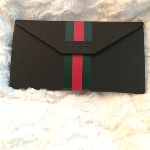 Gucci sunglasses holder