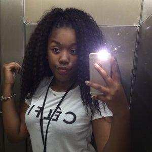 Meet your Posher, Ayanna