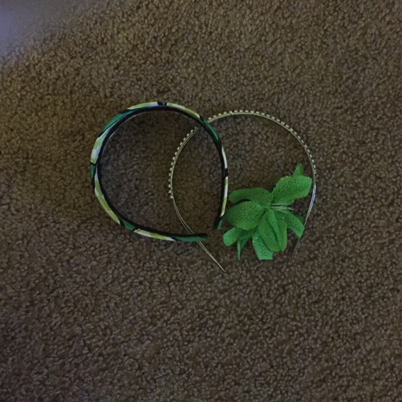 3 items head bands and flower clip