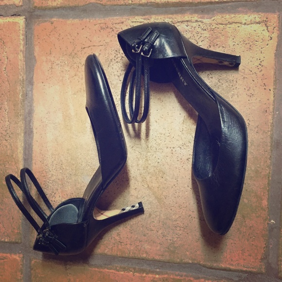 Burberry heel!