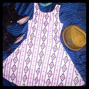 Bright and fun summer dress 🌞