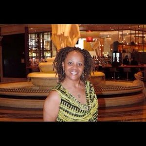 Meet your Posher, Pam