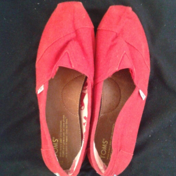 Classic Red Toms