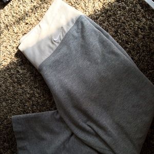 Nike dri got crop leggings