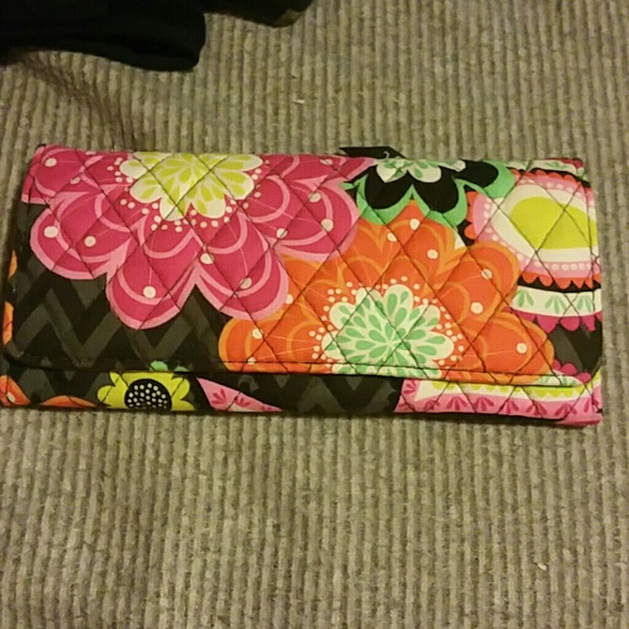 Vera Bradley wallet