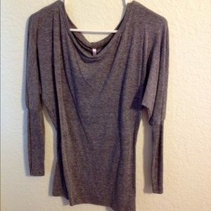 Brownish-gray long sleeve shirt