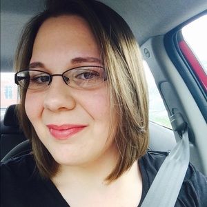 Meet your Posher, Katelyn