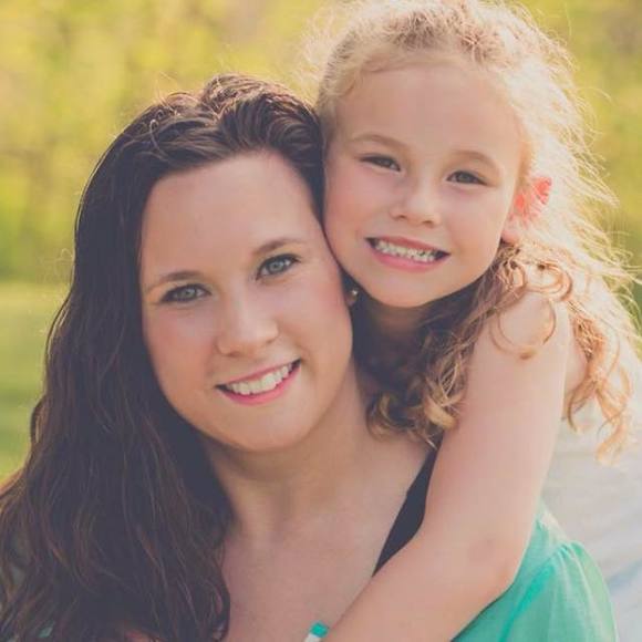 Meet your Posher, Kayla - Picture 1 of 1