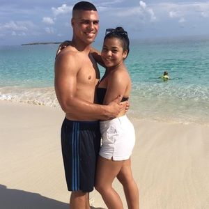 Meet your Posher, Danay