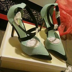 Pointy professional high heels