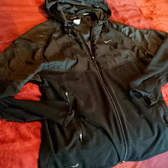 Black Nike  dry fit mens