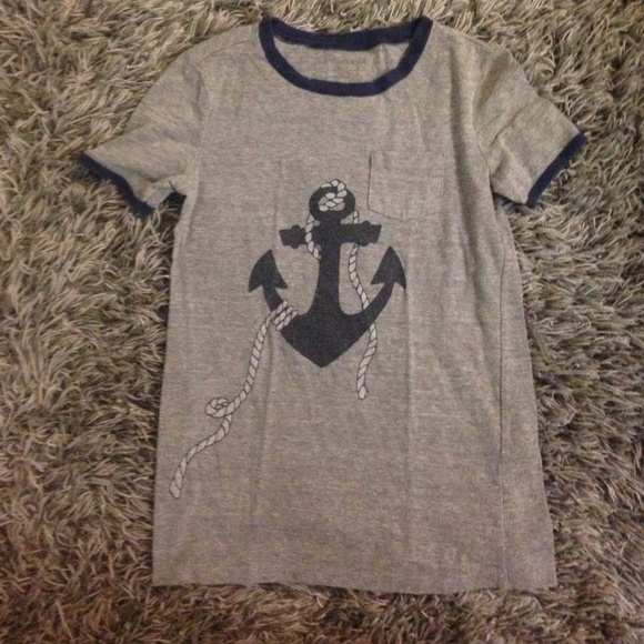 Grey anchor tee with pocket