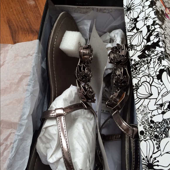 Chinese laundry sandal