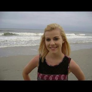 Meet your Posher, Courtney