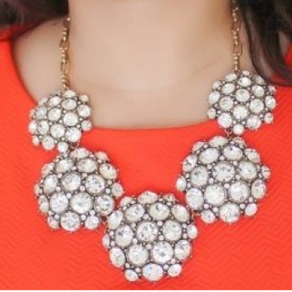 NWT Crystal Dome Statement Necklace - Picture 3 of 4