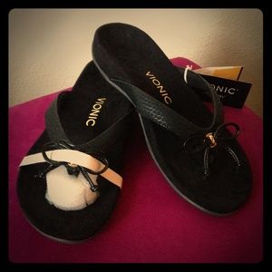 Vionic Cassie Sandal | Color Black Black