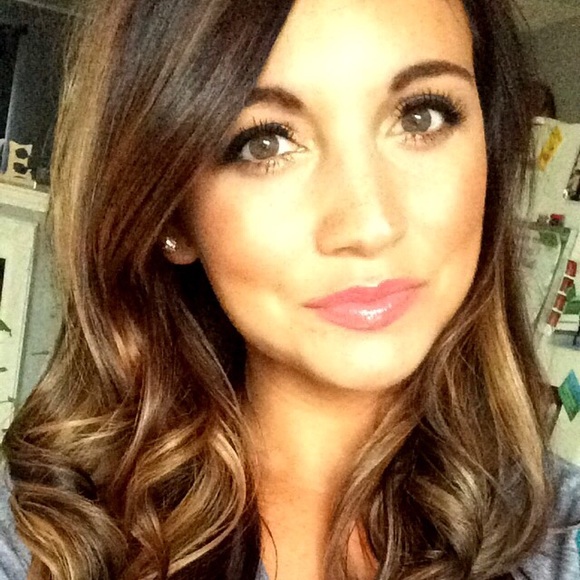 Meet your Posher, Brittney