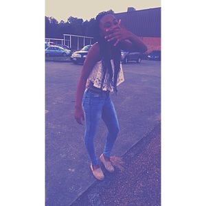 Meet your Posher, Lacreesha