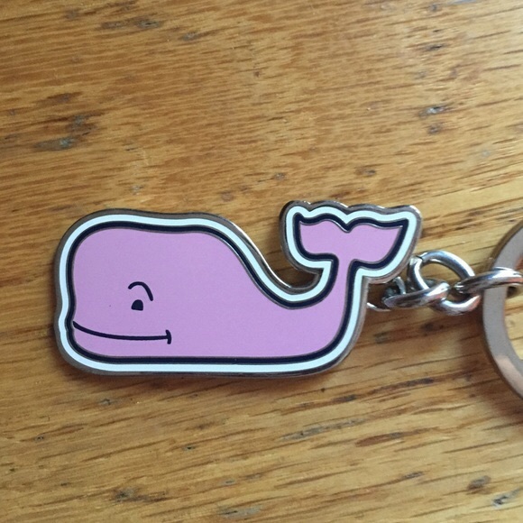 vineyard vines keychain