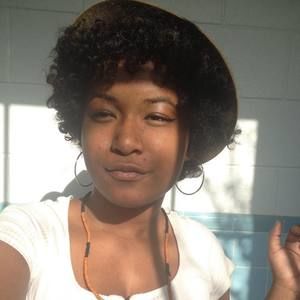 Meet your Posher, Tiara