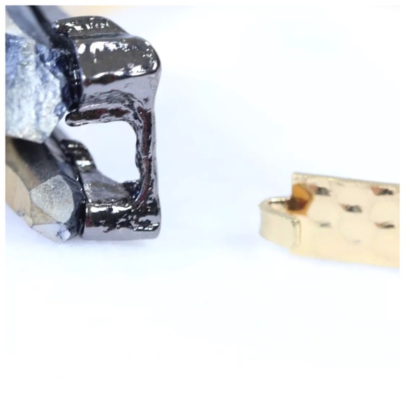 Gold Metal Druzy Bracelet - Picture 4 of 4