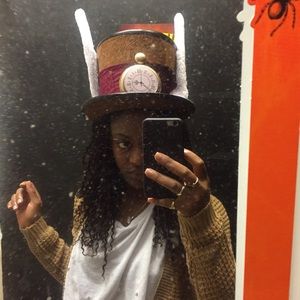 Alice in Wonderland White Rabbit top hat