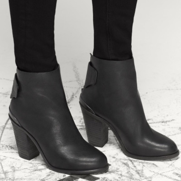 rag & bone Shoes - 🎉Sale🎉Rag & Bone black booties.