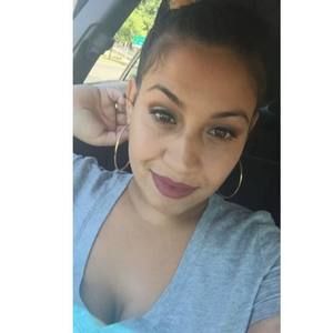 Meet your Posher, Ivette