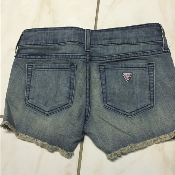 Guess shorts - Picture 2 of 2