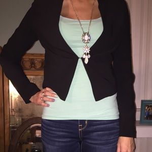 Cropped Black blazer 💟