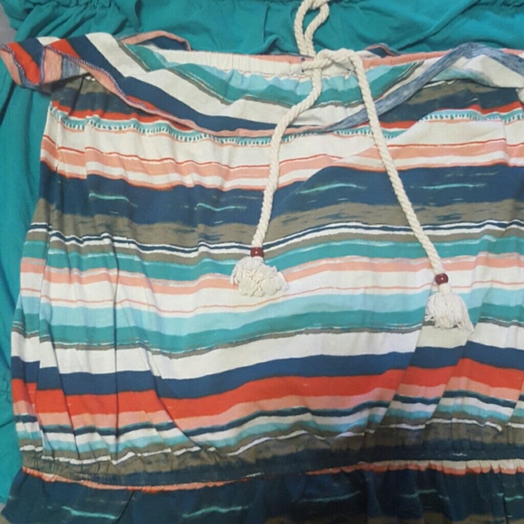 3 summer tops - Picture 3 of 3