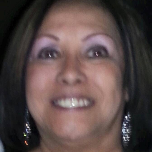 Meet your Posher, Debra