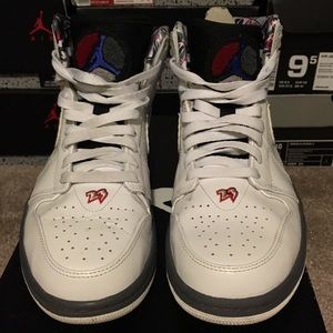 Pre-owned Jordan 1 Bunnies Size 9.5 Men