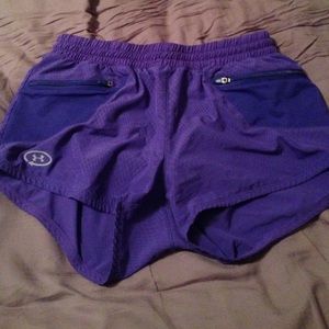 Size small Under Amour shorts