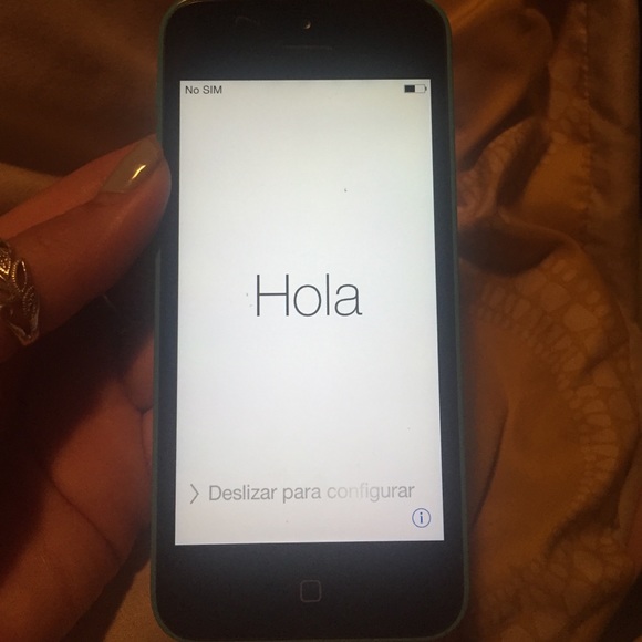 iPhone 5c - Picture 3 of 4