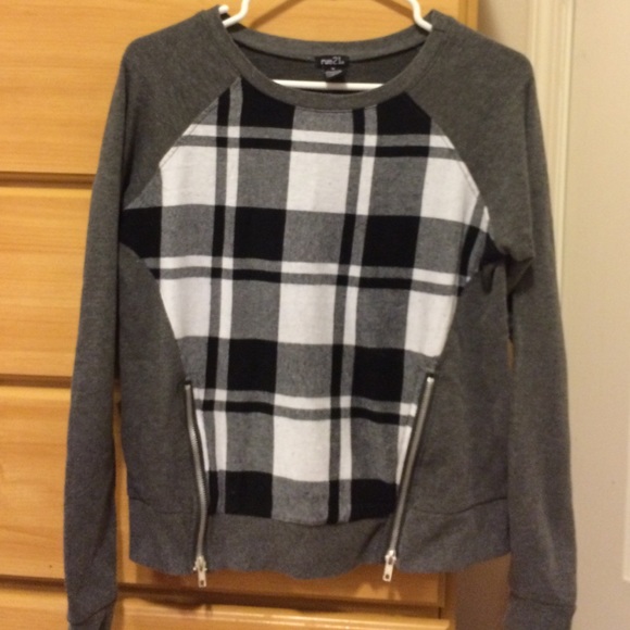 Plaid Grey Sweater W/Zippers - Picture 1 of 4
